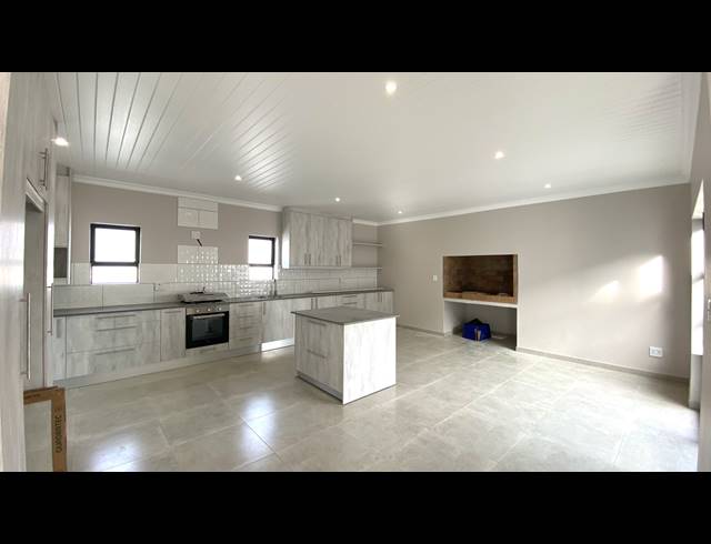 3 BEDROOM HOUSE FOR SALE IN ATLANTIC SANDS PRIVATE ESTATE
